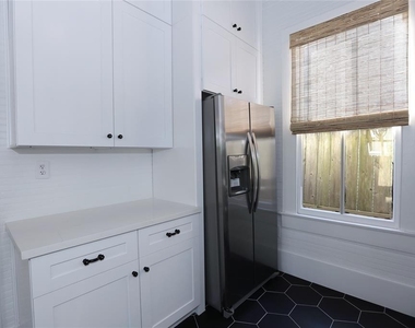 2119 Freeman Street - Photo Thumbnail 7