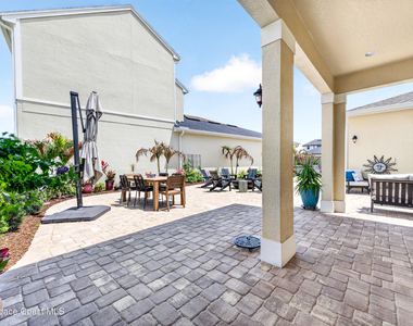 8039 Allure Drive - Photo Thumbnail 5