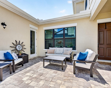 8039 Allure Drive - Photo Thumbnail 4