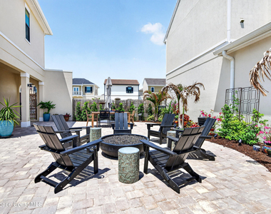 8039 Allure Drive - Photo Thumbnail 3
