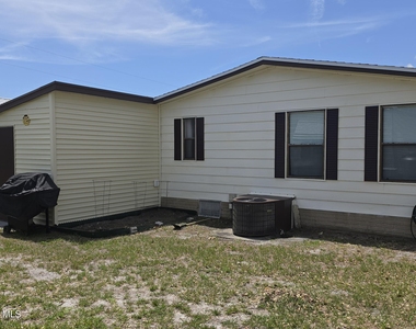 259 S Dolphin Circle - Photo Thumbnail 19