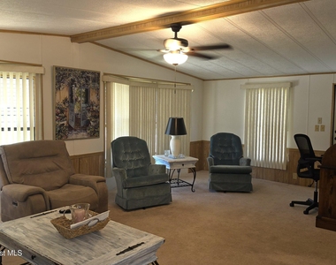 259 S Dolphin Circle - Photo Thumbnail 11