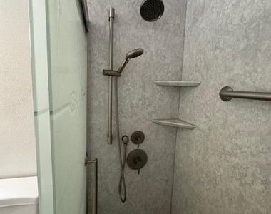 710 Avalon Street Se - Photo Thumbnail 18