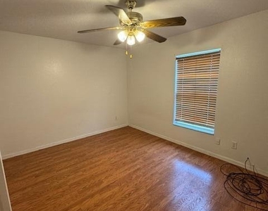 710 Avalon Street Se - Photo Thumbnail 15