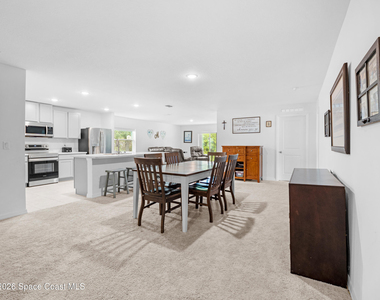 1011 Starfire Street Se - Photo Thumbnail 5