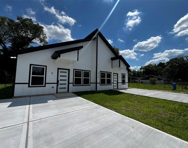 5710 Delmack Street - Photo Thumbnail 1
