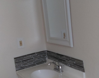 412 Country Lane Drive - Photo Thumbnail 7