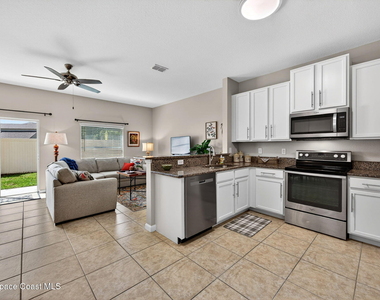 2515 Revolution Street - Photo Thumbnail 14