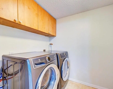 1700 N Atlantic Avenue - Photo Thumbnail 6