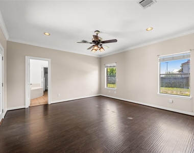 20240 Cypress Rosehill Road - Photo Thumbnail 23