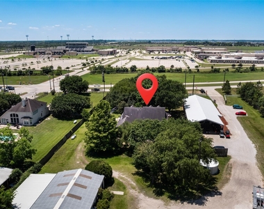20240 Cypress Rosehill Road - Photo Thumbnail 3