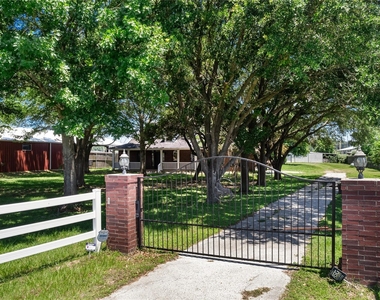 20240 Cypress Rosehill Road - Photo Thumbnail 8
