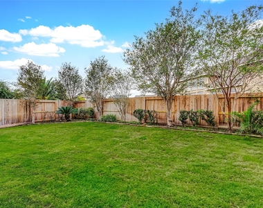 4710 Deermeadow Falls Lane - Photo Thumbnail 19