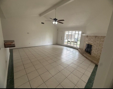 10907 Montverde Lane - Photo Thumbnail 2