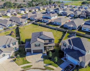 5706 Embracement Lane - Photo Thumbnail 25