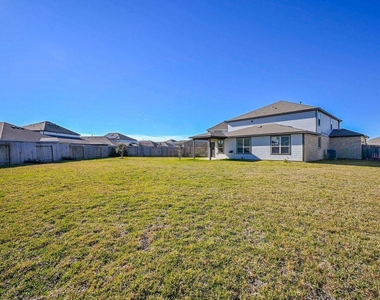 5706 Embracement Lane - Photo Thumbnail 24