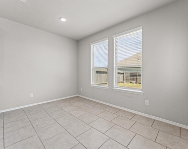 40219 S Hill Pass - Photo Thumbnail 7