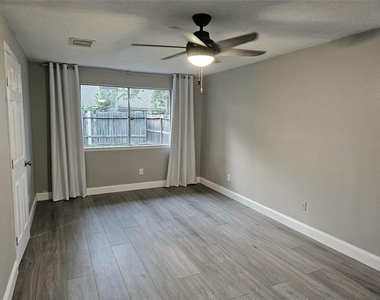22530 John Rolfe Lane - Photo Thumbnail 8