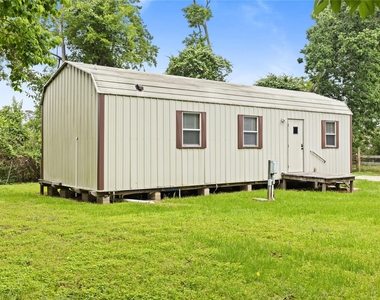 12039 Anderson Road - Photo Thumbnail 12
