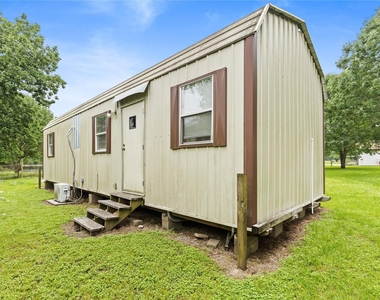 12039 Anderson Road - Photo Thumbnail 11
