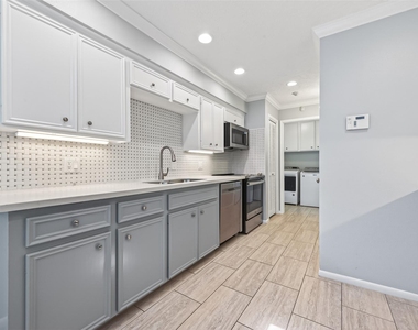 5218 Palmetto Street - Photo Thumbnail 23