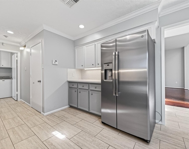 5218 Palmetto Street - Photo Thumbnail 24