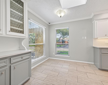 5218 Palmetto Street - Photo Thumbnail 20