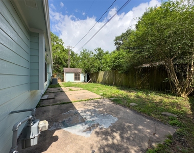 119 Marshall Street - Photo Thumbnail 6