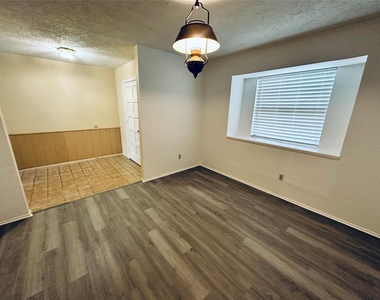 17618 Heritage Bay Drive - Photo Thumbnail 3