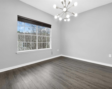 12565 Melville Drive - Photo Thumbnail 9