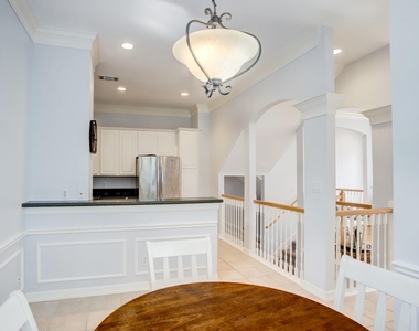 5312 Blossom St - Photo Thumbnail 9