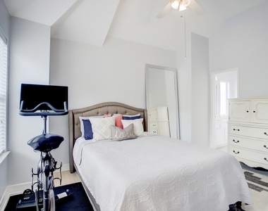 5312 Blossom St - Photo Thumbnail 17