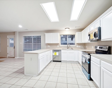 24423 Pepperrell Place Street - Photo Thumbnail 13