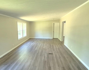 24321 Cherry Hill Drive - Photo Thumbnail 23