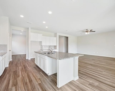 27943 Parkside Creek Drive - Photo Thumbnail 4