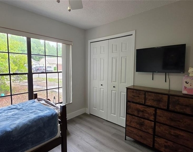 8504 Yearling Lane - Photo Thumbnail 14