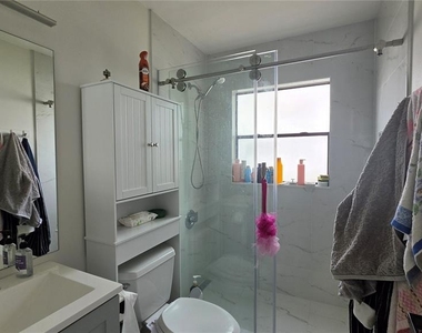 8504 Yearling Lane - Photo Thumbnail 16