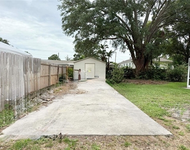 2523 Krueger Ln - Photo Thumbnail 43