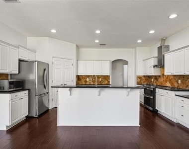 1452 Kensington Woods Drive - Photo Thumbnail 27