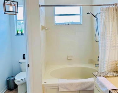 24900 Oakhaven Court - Photo Thumbnail 27