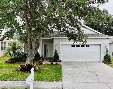 24900 Oakhaven Court - Photo Thumbnail 4