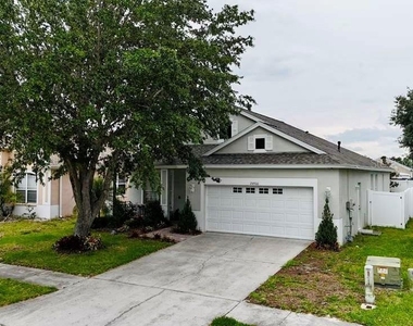 24900 Oakhaven Court - Photo Thumbnail 3