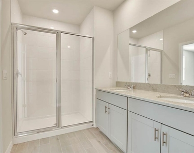 1758 Woodleaf Hammock Court - Photo Thumbnail 10