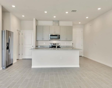 1758 Woodleaf Hammock Court - Photo Thumbnail 3