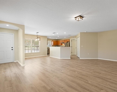 2106 Pleasant View Avenue - Photo Thumbnail 3