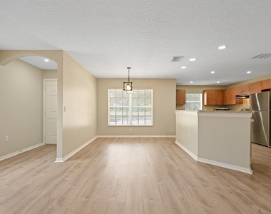 2106 Pleasant View Avenue - Photo Thumbnail 6