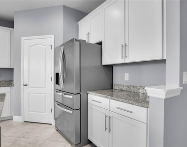 5018 Inshore Landing Drive - Photo Thumbnail 12