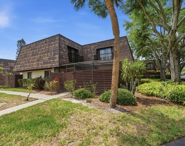 15338 E Pond Woods Drive - Photo Thumbnail 1