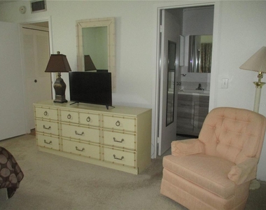 101 Cambridge Trail - Photo Thumbnail 9