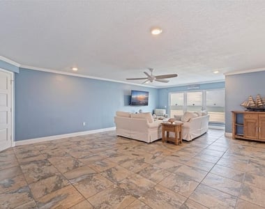 5000 Gulf Boulevard - Photo Thumbnail 7